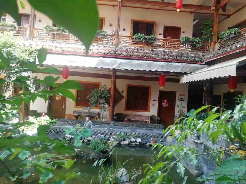 QUIVERMILETOOver view