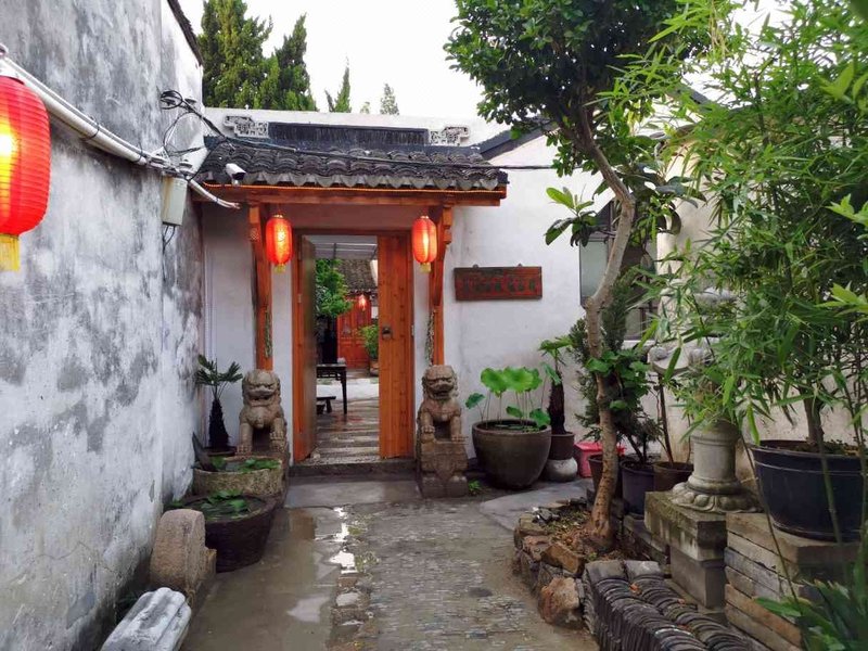 Jingyitang Folk House Inn TongliOver view