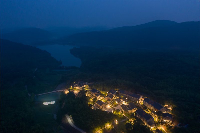 Huaji Wuxiang Mountain Hotel Over view