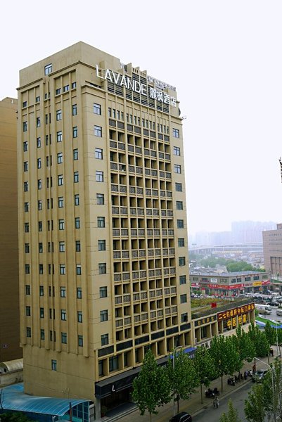 Lavande Hotel (Zhengzhou South Passenger Station) Over view