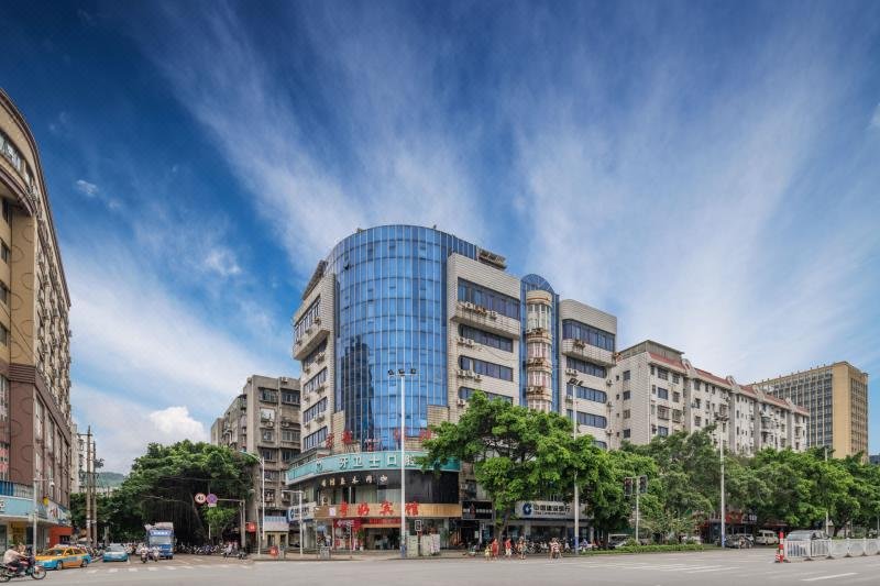 Yuehao HotelOver view