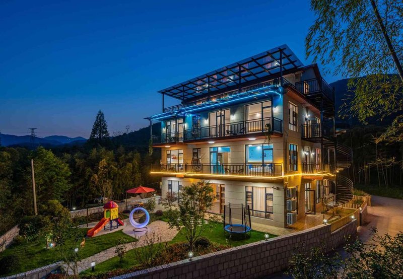 Home stay in bamboo forest of Mogan mountain Over view