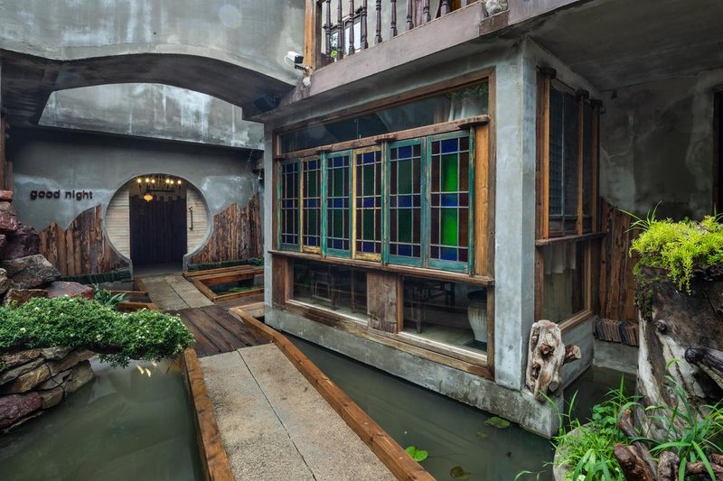 Zhouzhuang Life Inn Over view