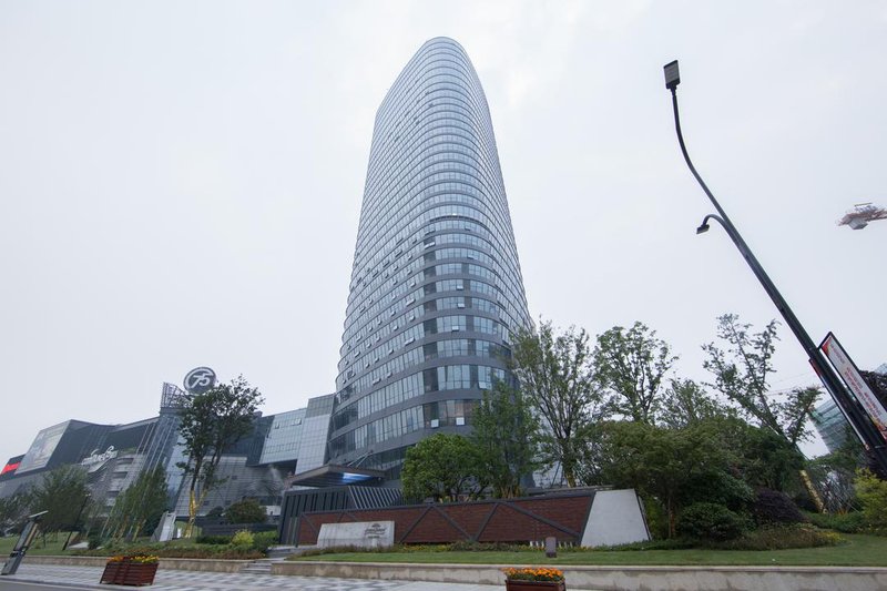 Howard Johnson Plaza Ningbo Over view