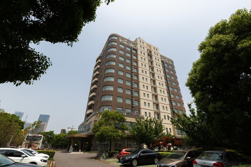 Baiyi Apartment HotelOver view