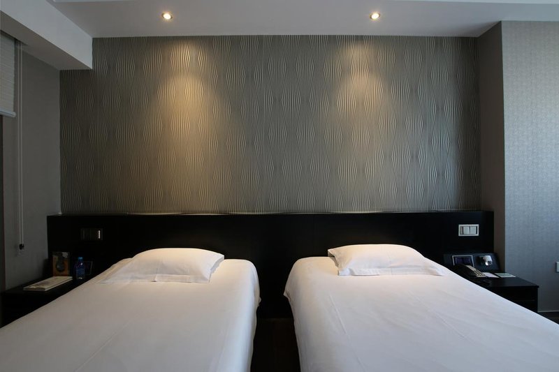 Crystal Orange Hotel (Nanjing Olympic Sports Center Zhongsheng International Expo Center)Guest Room