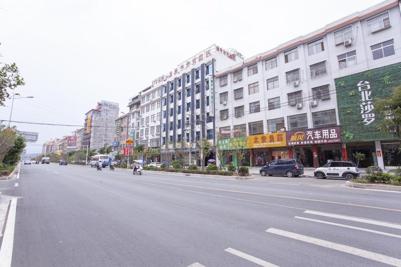 Lanting Kunxiu Hotel Over view