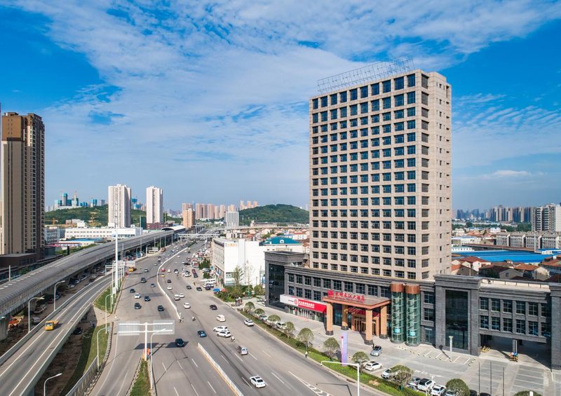 Miliang Changjiang Hotel Over view