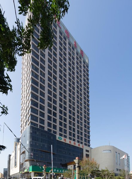 Vienna Hotel (Weihai High Speed Railway Station, Huaxiacheng Bathing Beach)Over view