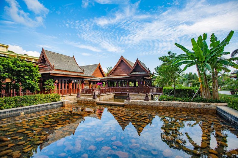 Yalong Bay Mangrove Tree Resort Over view