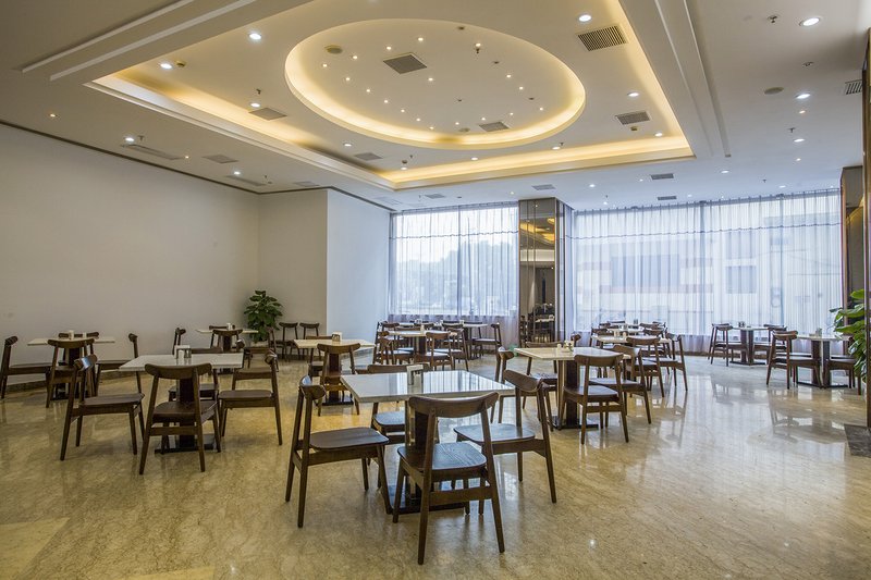 Yearnsun Hotel Restaurant