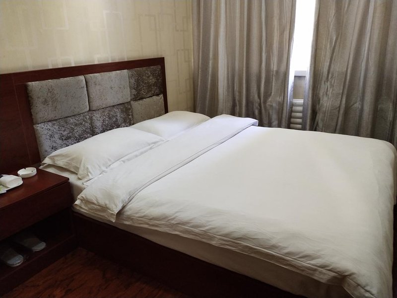 Pingliang Rujia Hotel Guest Room