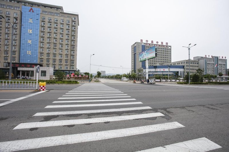 Sanyi Jianshe HotelOver view