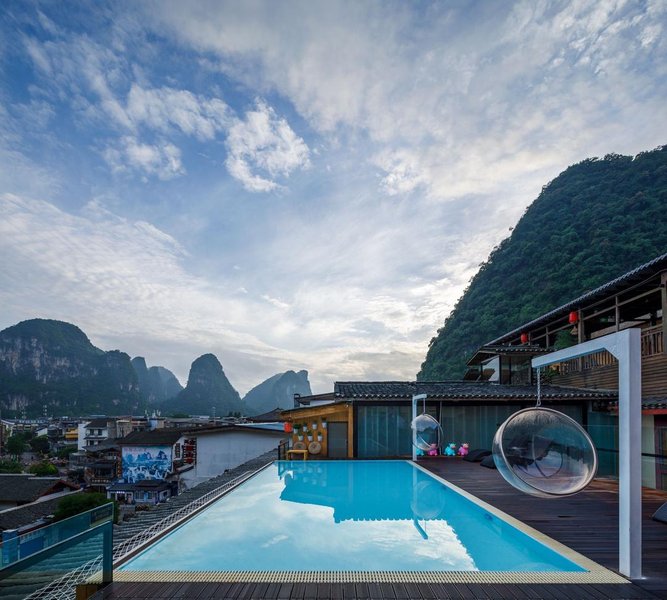 Zhenmei Resort Chain Hotel(Yangshuo West Street AiYuan Store)Over view