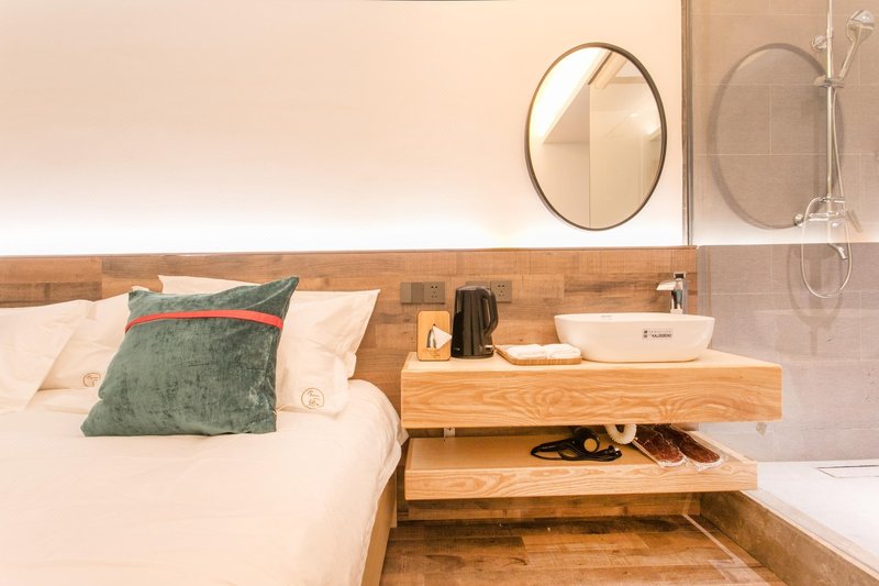 Buerju Light Luxury HostelGuest Room