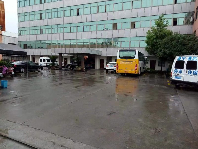 Konin Hotel Over view