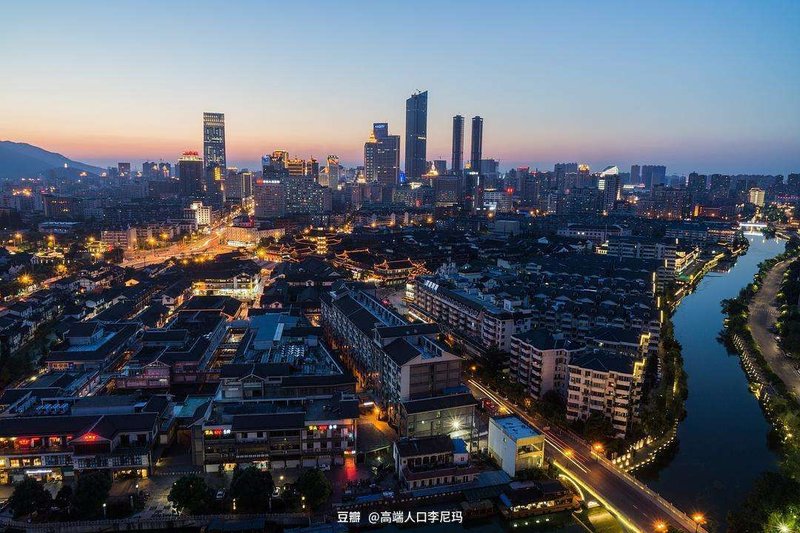 WuXi DingCheng Business Hotel Over view