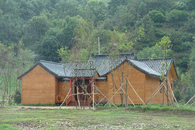 Kalaqinqi Multi purpose Forest Experience Base 酒店外观