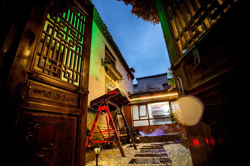 Sansheng Wangshi Inn Over view