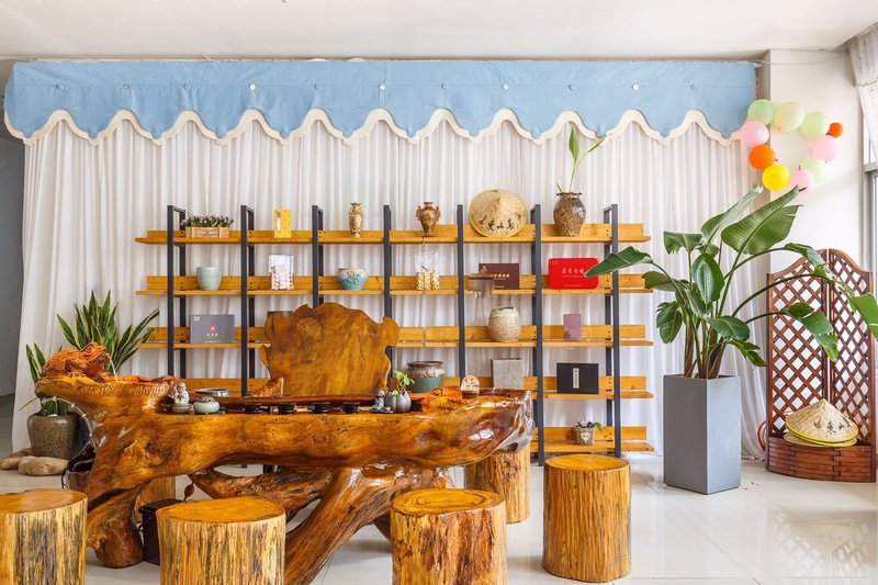 DONGSHAN MA LUAN WAN DUJIA GONGYULobby