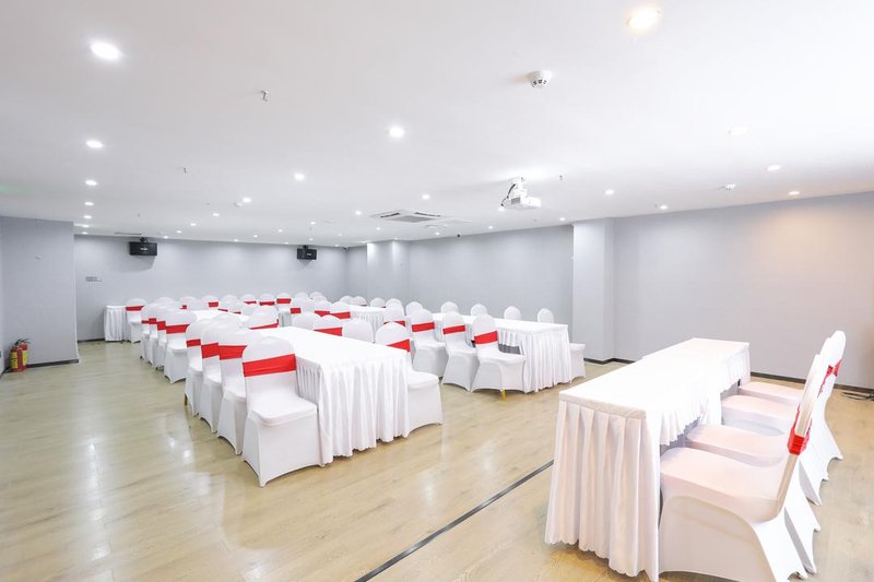 Yeste Hotel (Nanning Jiangbei Avenue)meeting room