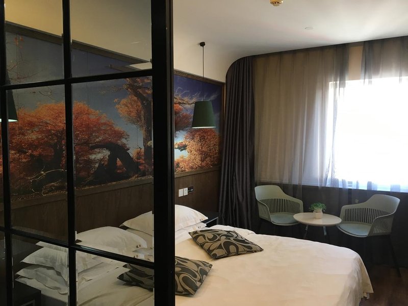 Super 8 Urumqi Renmin CinemaGuest Room