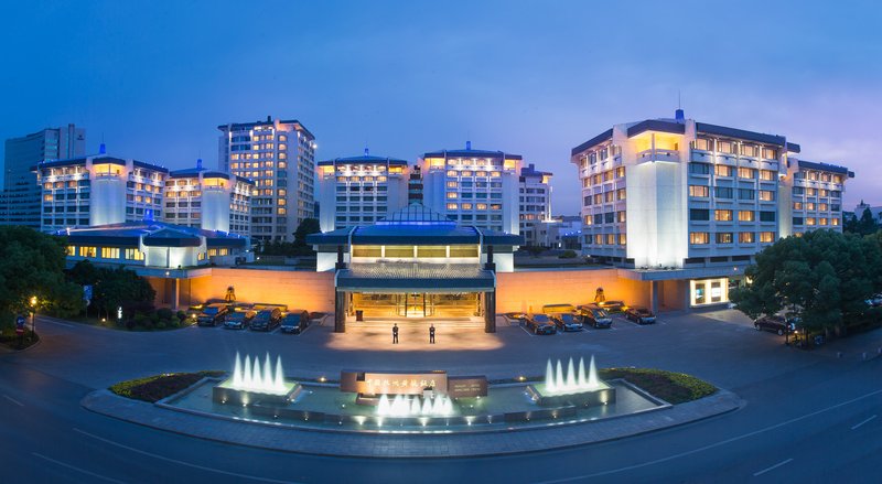 The Dragon Hotel Hangzhou Over view