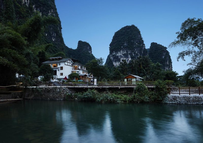 Qixi Meidi Holiday Hotel (Yangshuo Shili Hualang Yulong River) Over view