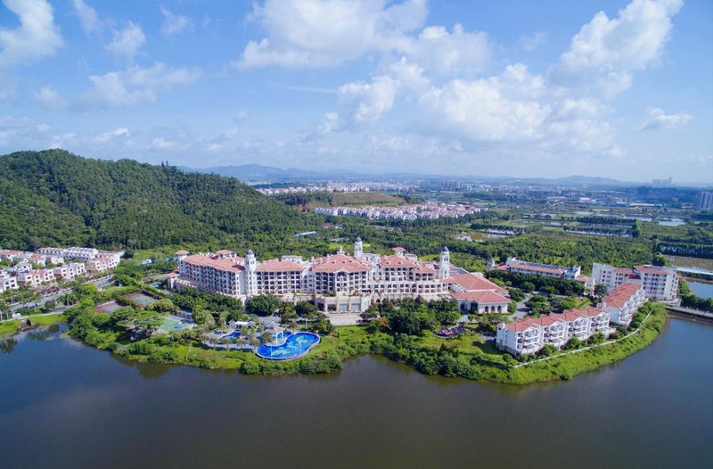 Gaoming Country Garden Phoenix Hotel over view