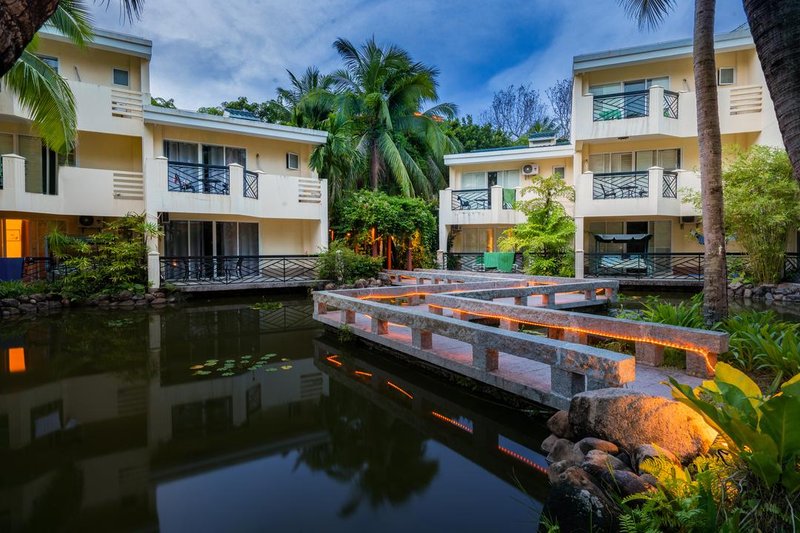 Palm Beach Resort & Spa Over view