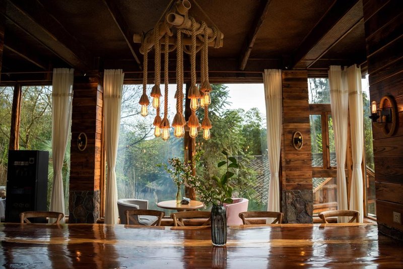 Hanging Garden Valley No.5 Restaurant