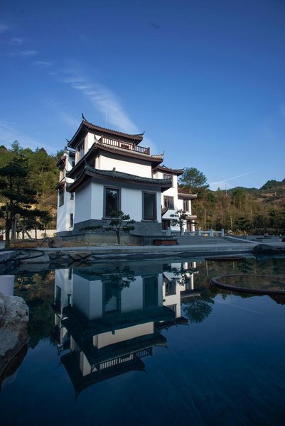 Qiandao lake mountain south quality boutique  GuesthouseOver view