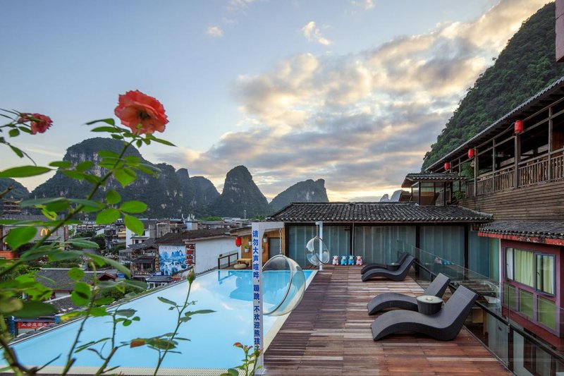 Zhenmei Resort Chain Hotel(Yangshuo West Street AiYuan Store)Over view