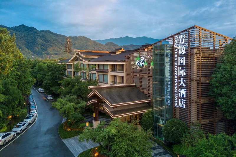 The Qingyuan Hotel QingchengOver view