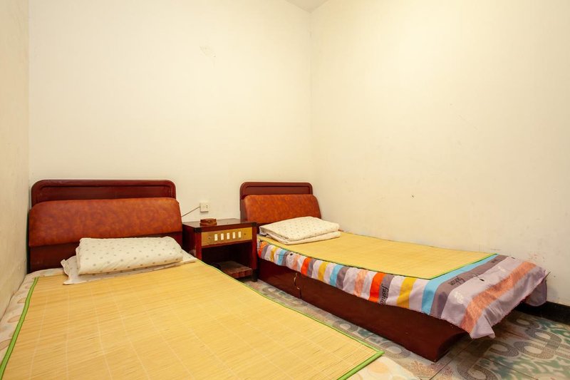 Huangchuan Starlight Hotel Guest Room