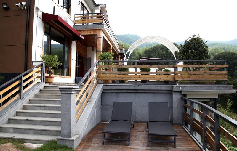 Mantouanji mountain luxury homestay Over view