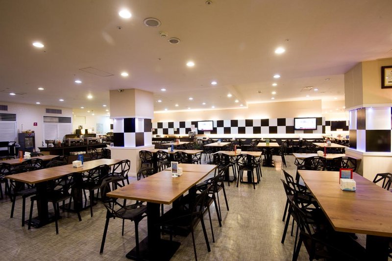 Ximen Holiday Fun Hotel Restaurant