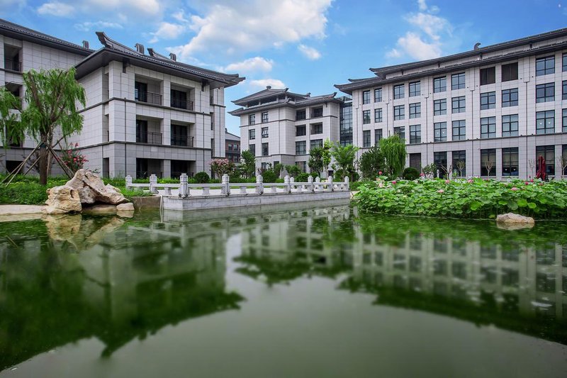 Yunzhen Jinling Acrobatic Hotel Over view