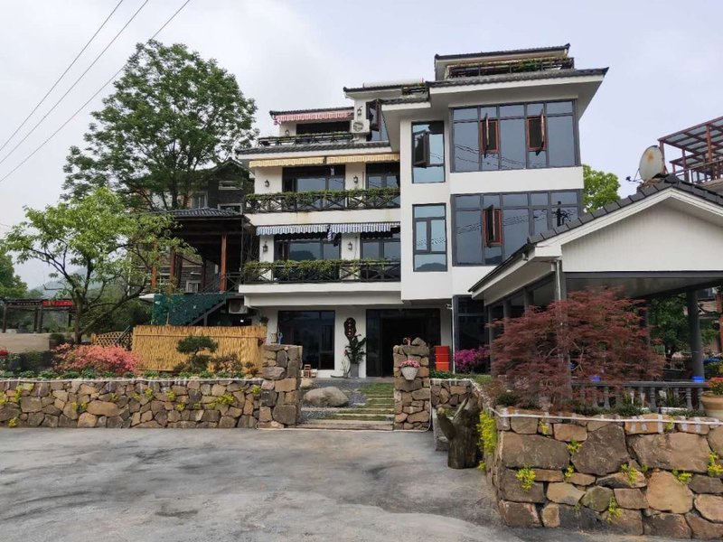 Anji accommodationOver view