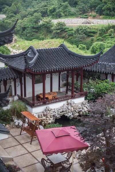 Lingfeng Shanju HostelOver view