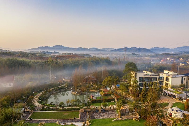 Jingyuan Lushe HotelOver view