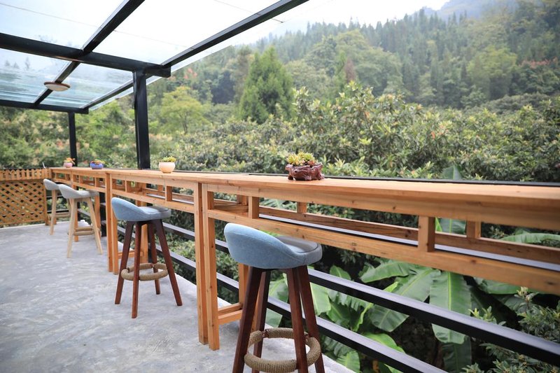 Slow Life Manor Restaurant