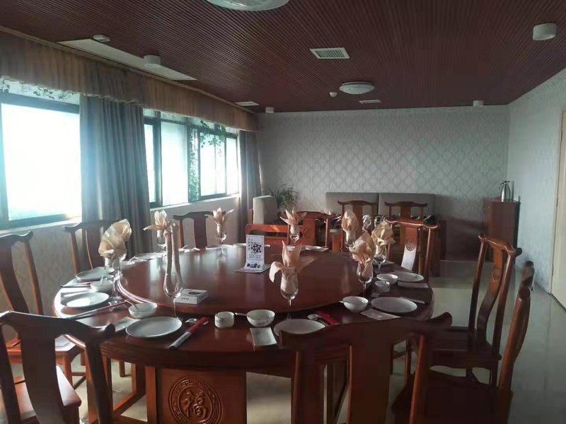 DOK Jinzuan Hotel Restaurant