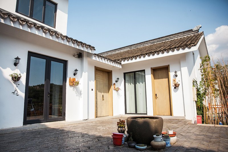 Jiju Chalet Over view