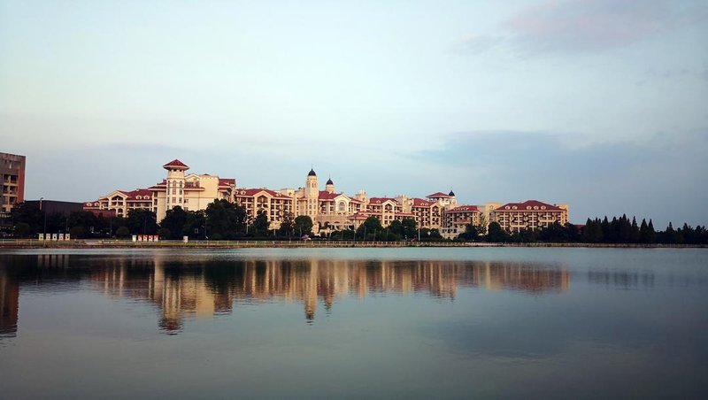 Maritim Hotel Wuhu Over view