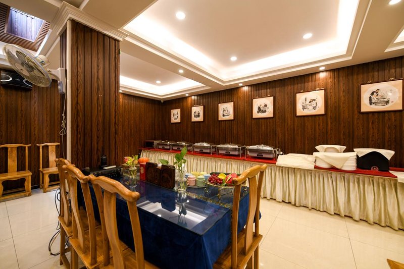 Floral Hotel Selected Residence Restaurant