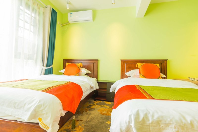 Dian Chi Lake VillaGuest Room