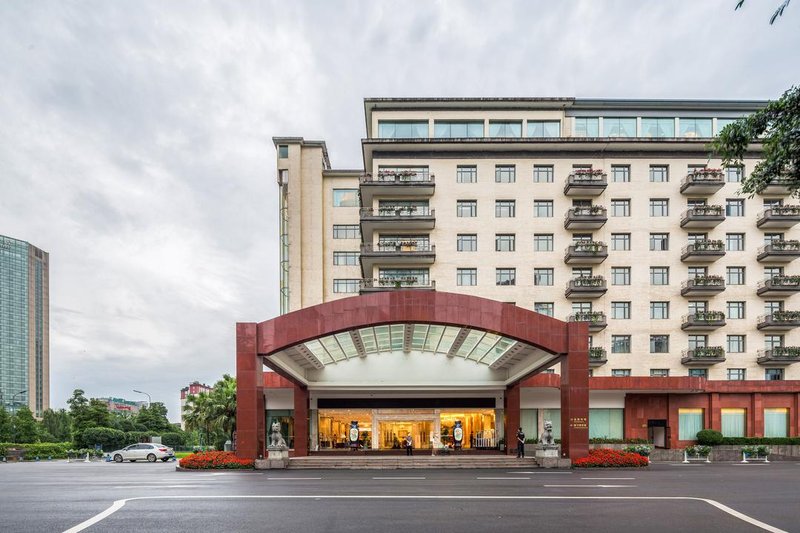 Jinjiang Hotel (East Building) Over view