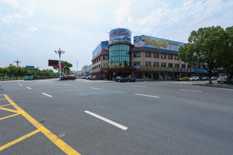 Tianmu Lake Hotel Over view