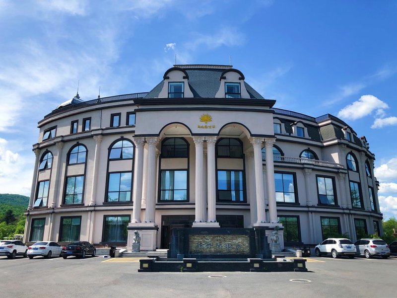 Baoyu Longhua (Tianmu) Hot Spring Villa Over view